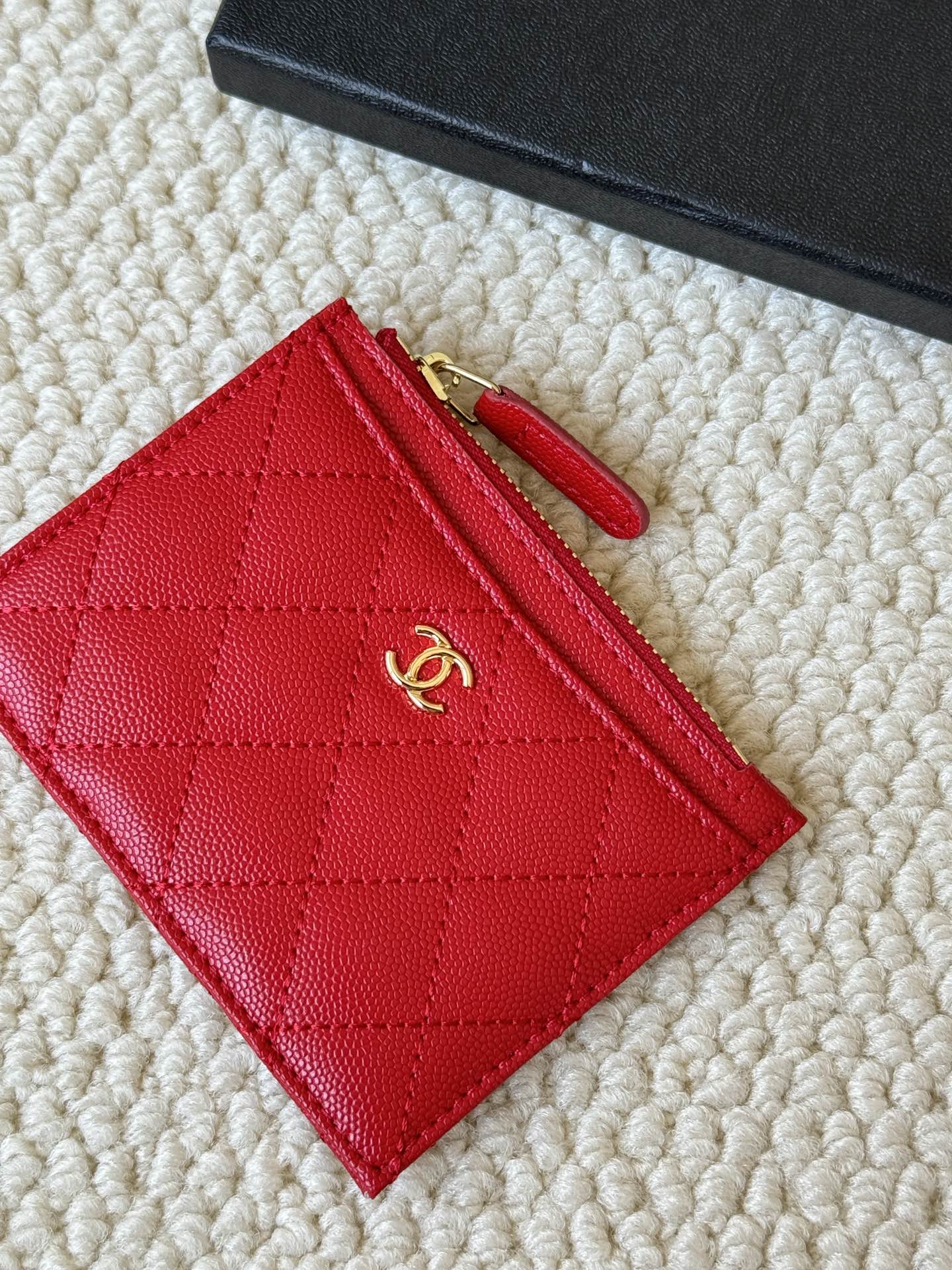 Chanel Quilted Caviar Zip Card Holder card holder Red grained caviar leather with gold-tone metal hardware 12cm x 8cm