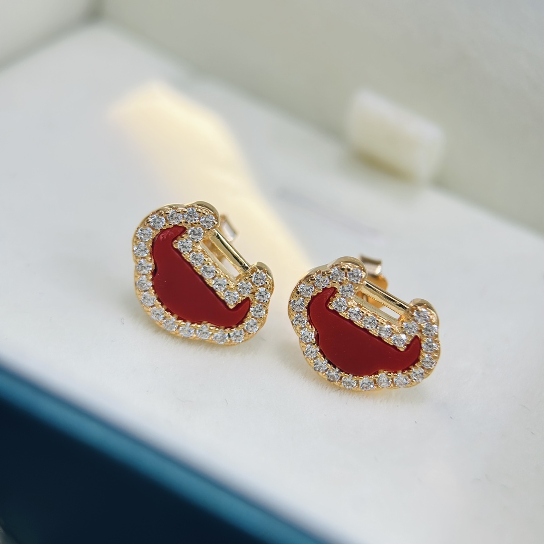 Qeelin Yu Yi Ruyi Lock earrings 18k rose gold red carnelian white diamond 8mm stud diameter
