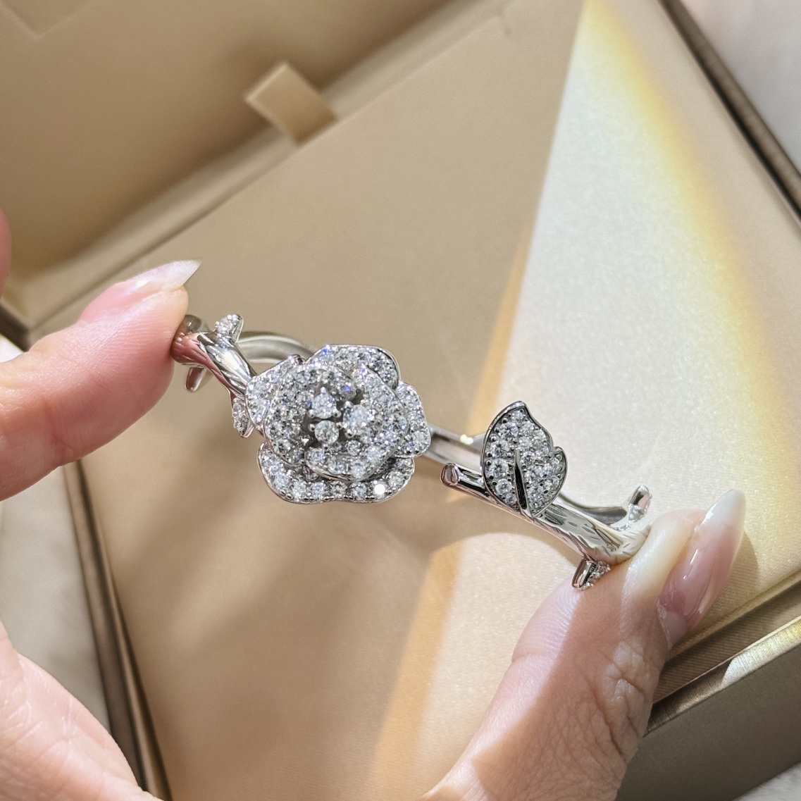 Dior Rose Dior Bagatelle bracelet Silver-toned metal with clear diamond simulants 17cm