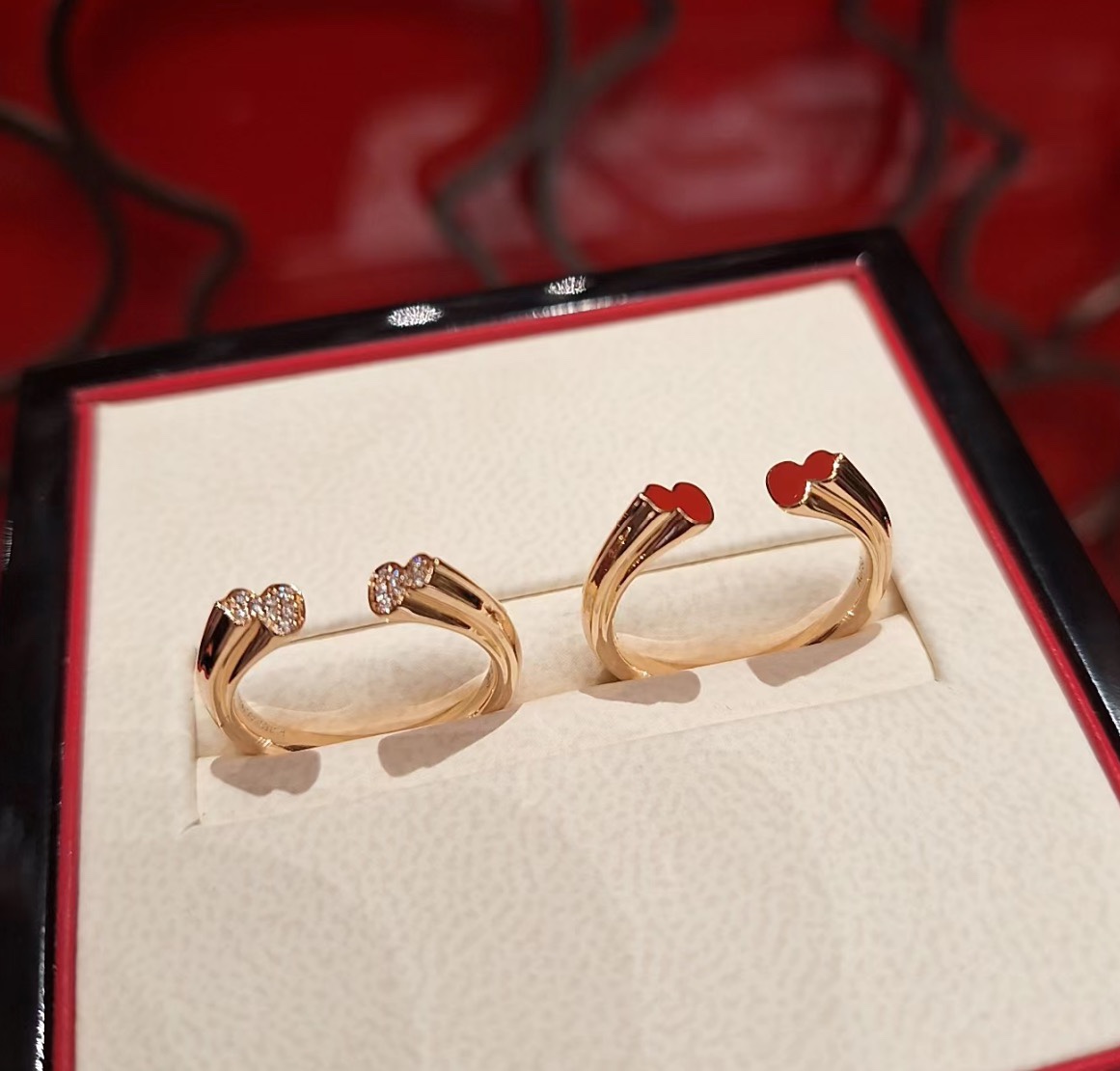 Qeelin Yu Yi ring rose gold metal with red carnelian inlay adjustable open