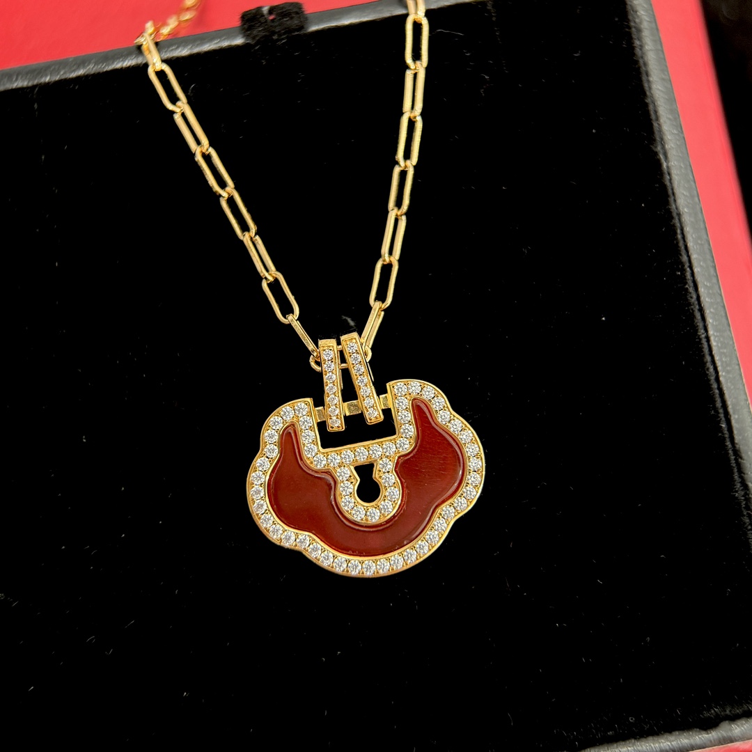 Qeelin Petite Yu Yi necklace 18K rose gold red carnelian diamond 42cm