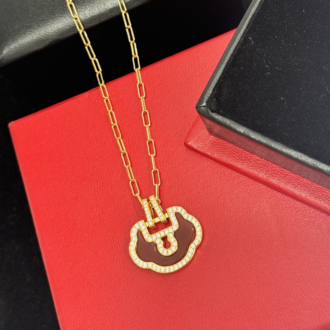 Qeelin Petite Yu Yi necklace 18K rose gold red carnelian diamond 42cm