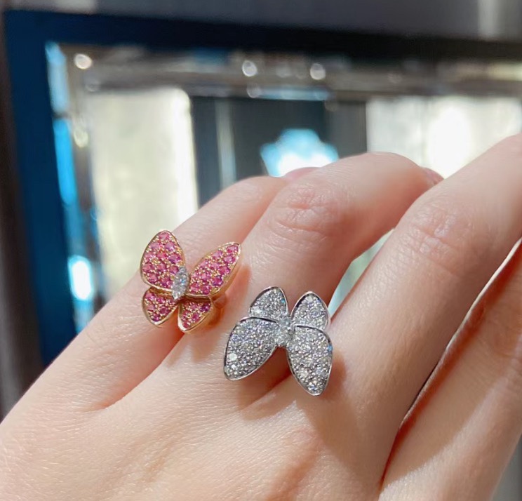 Van Cleef Arpels Two Butterfly ring 18k rose gold and 18k white gold set with pink sapphires and white diamonds US 7