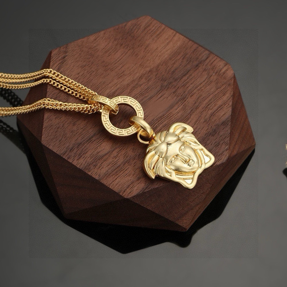 Luxury necklace