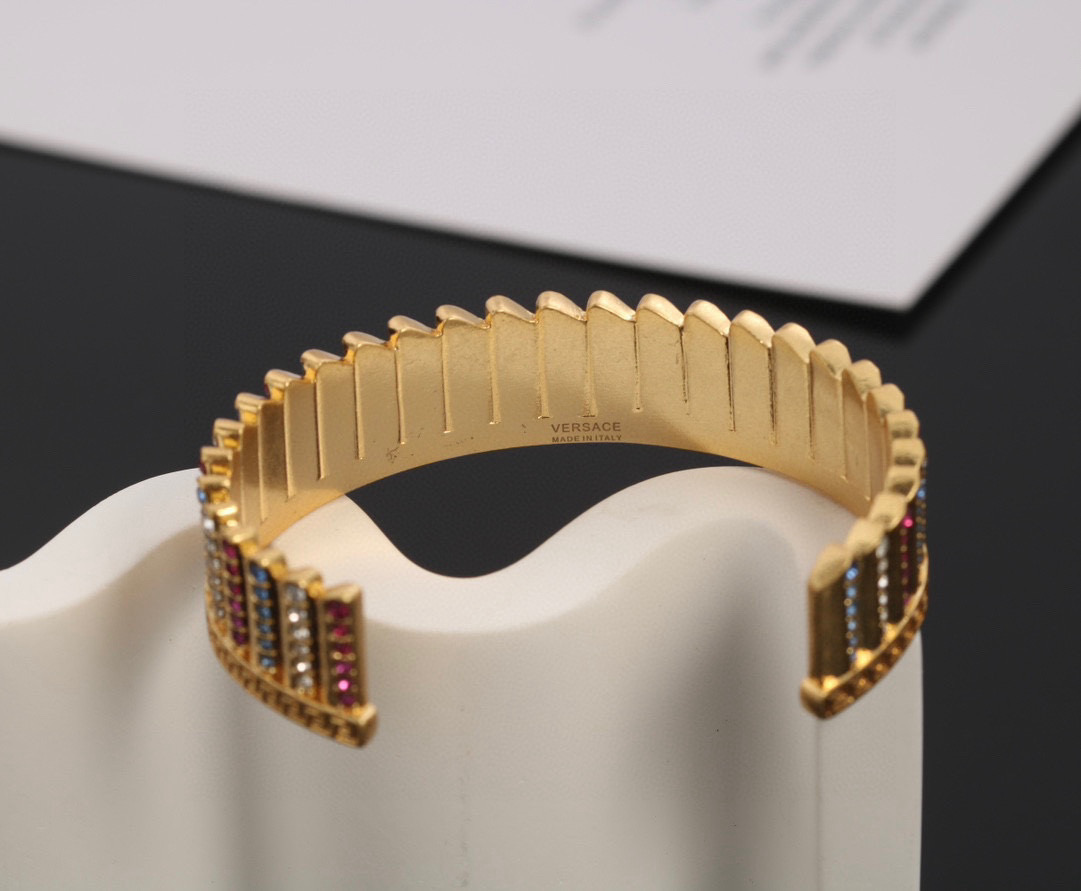 Luxury necklace