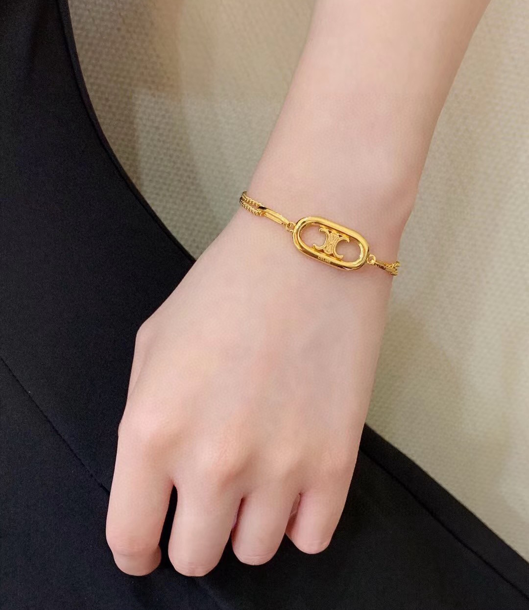 Celine Triomphe Oval Double Chain necklace gold-tone metal 45cm