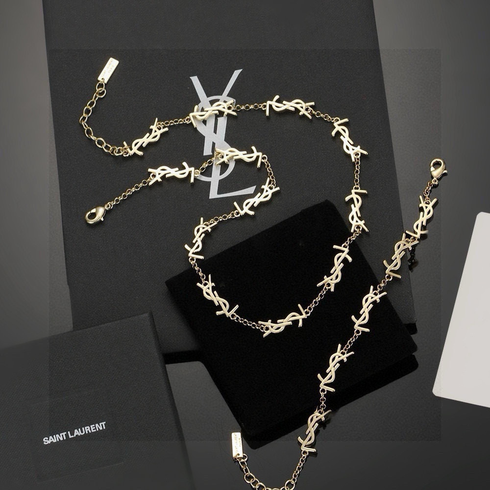 Saint Laurent Cassandre YSL Monogram bracelet gold-tone metal 45cm