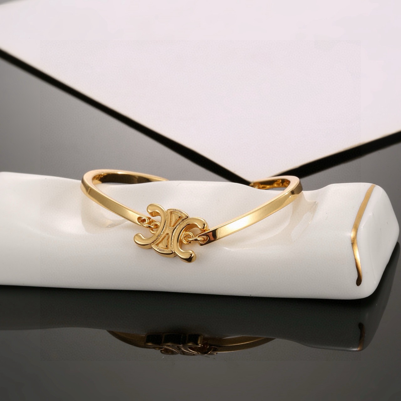 Celine Triomphe bracelet gold tone metal 17cm
