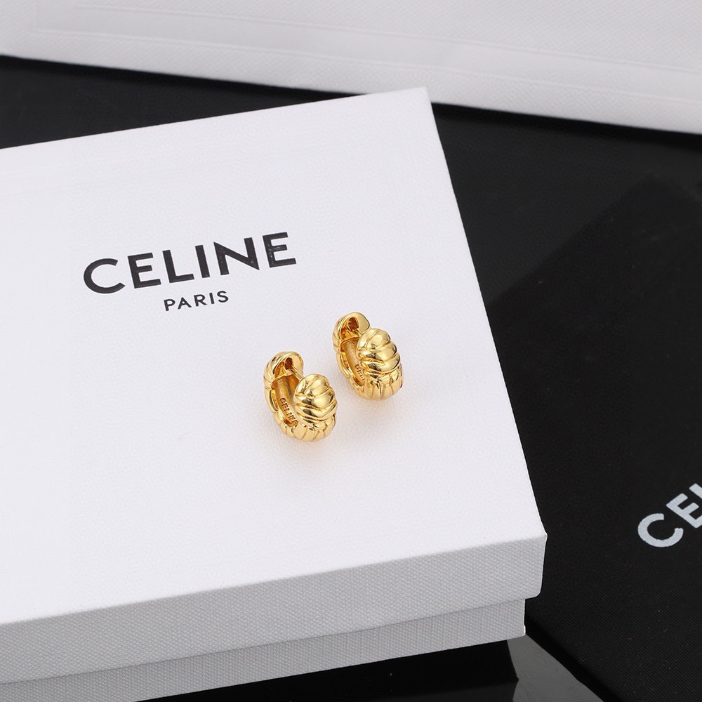 Celine Textured Chunky Hoop earrings gold-tone metal 1 5cm diameter