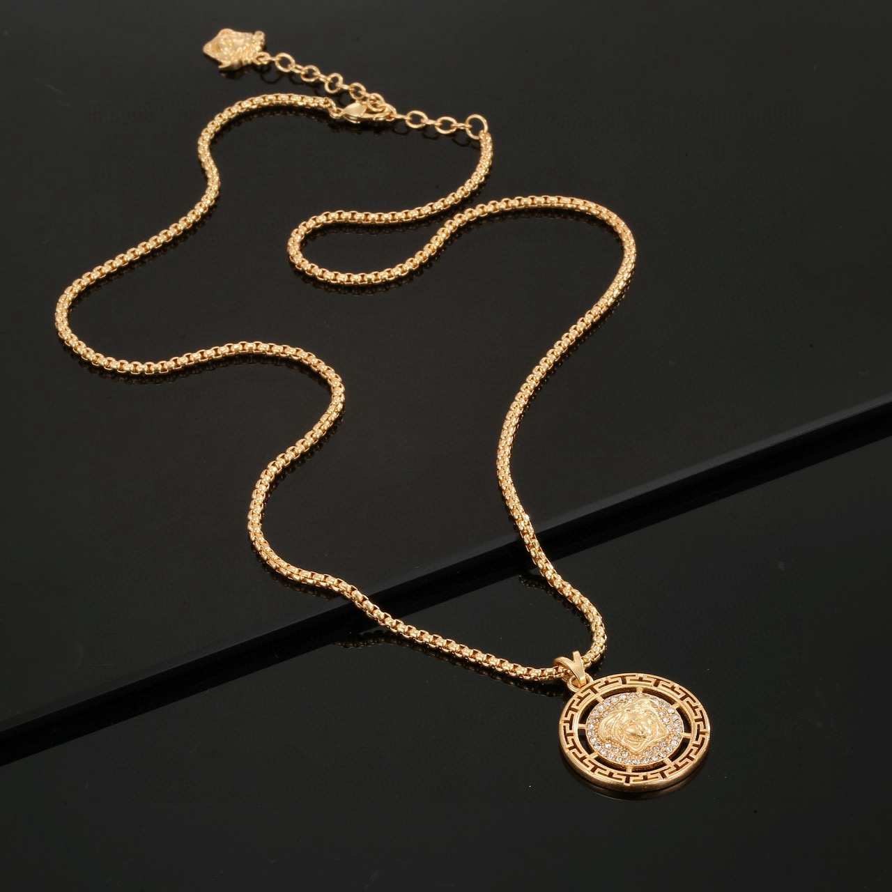 Luxury necklace
