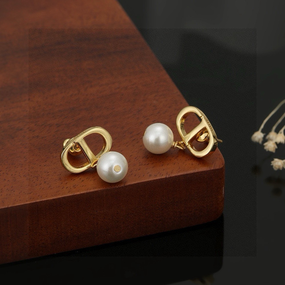 Dior CD Logo Pearl Drop earrings gold-tone metal white pearl 1 5cm drop length