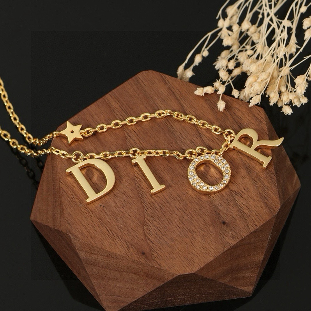 Dior JADIOR Dio r evolution Letter Charm necklace Gold-tone metal with clear crystal pave on the O letter charm 42cm with 5cm extender