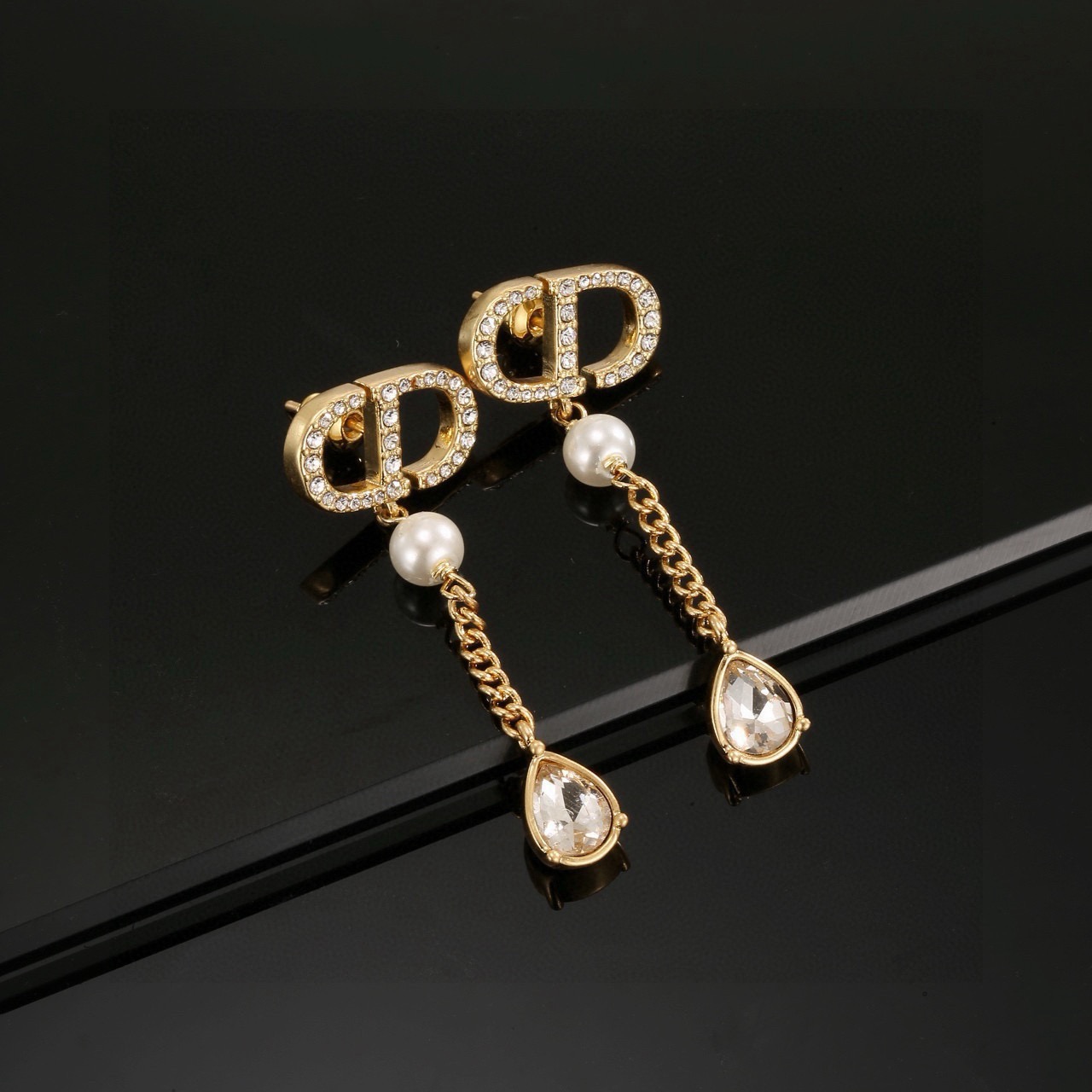 Dior Petit CD earrings Gold-tone metal with clear crystals white faux pearls and teardrop clear crystal drops One Size