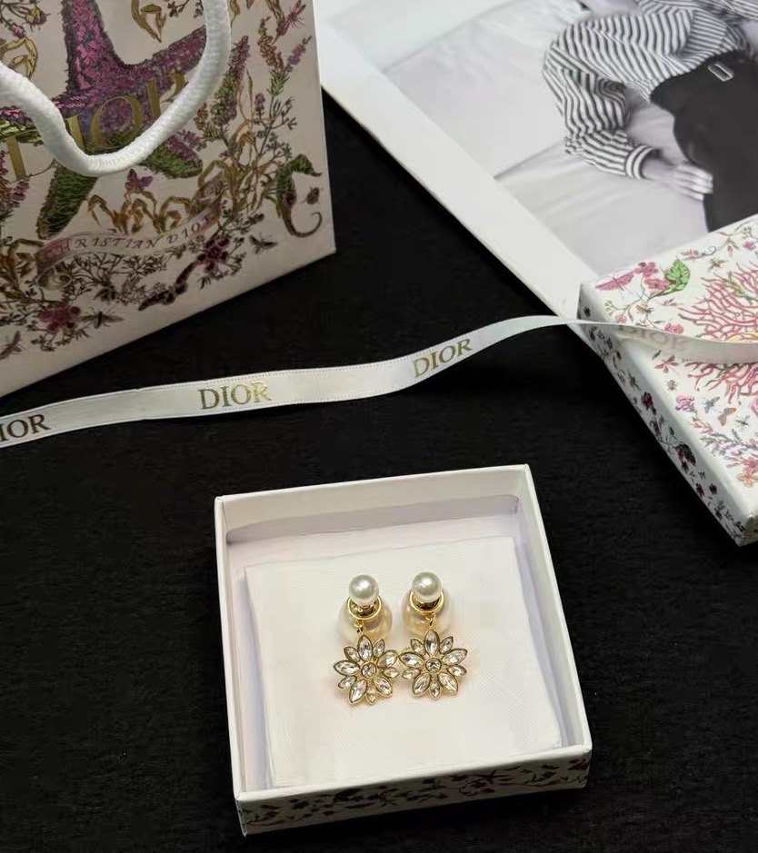 Dior Tribales earrings Gold-tone metal white pearl clear crystal One Size