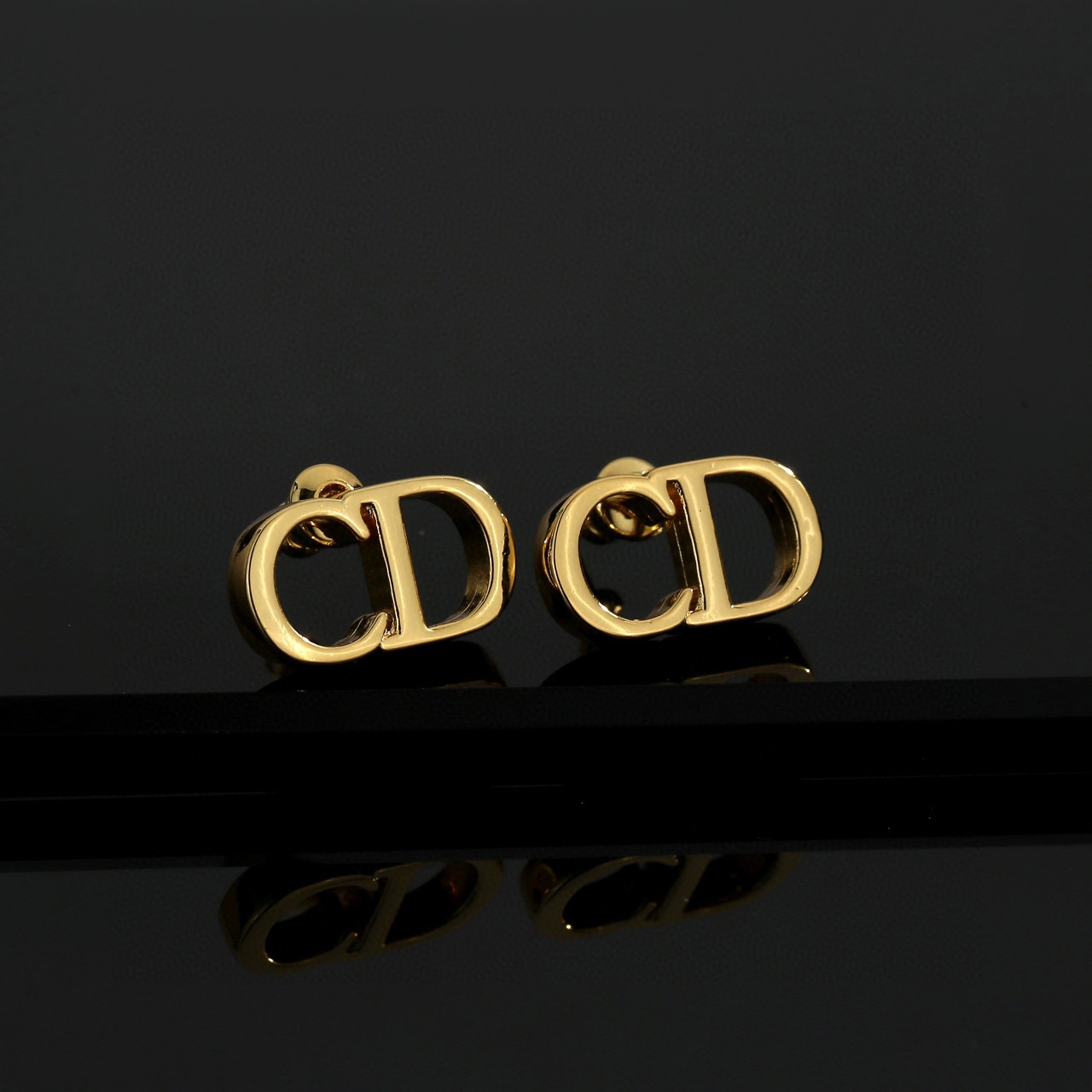 Dior CD Logo Stud Earrings earrings gold-tone metal no accent stones 1 5cm stud length
