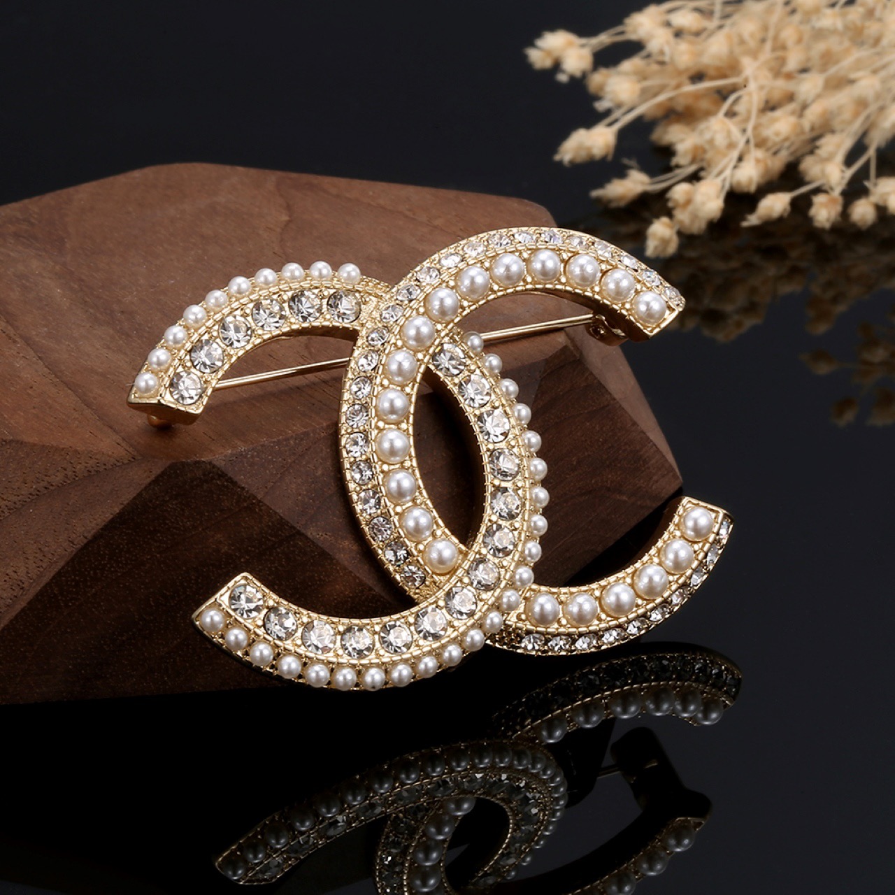 Chanel CC Logo Brooch brooch gold-tone metal white faux pearls clear crystals 3 5cm width
