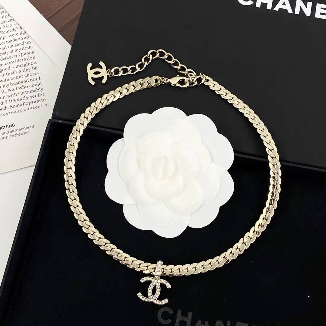 Chanel CC Logo Curb Chain Choker necklace light gold tone metal with clear crystal pave on CC pendant 40cm with 5cm extender