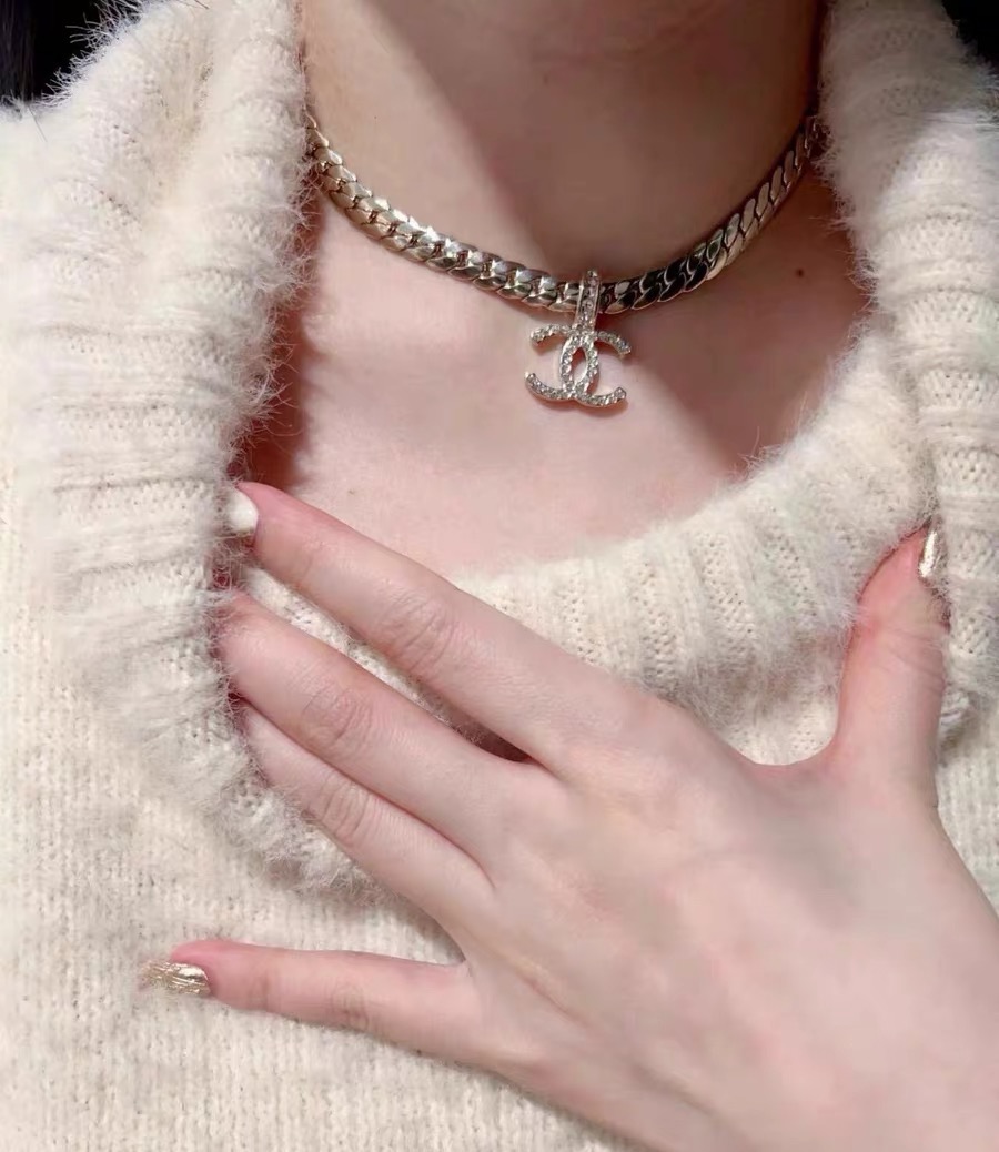 Chanel CC Logo Curb Chain Choker necklace light gold tone metal with clear crystal pave on CC pendant 40cm with 5cm extender