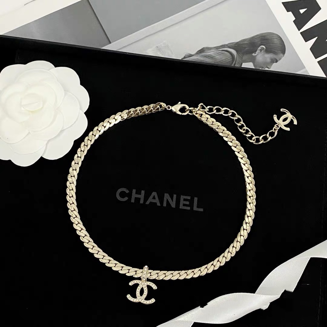 Chanel CC Logo Curb Chain Choker necklace light gold tone metal with clear crystal pave on CC pendant 40cm with 5cm extender