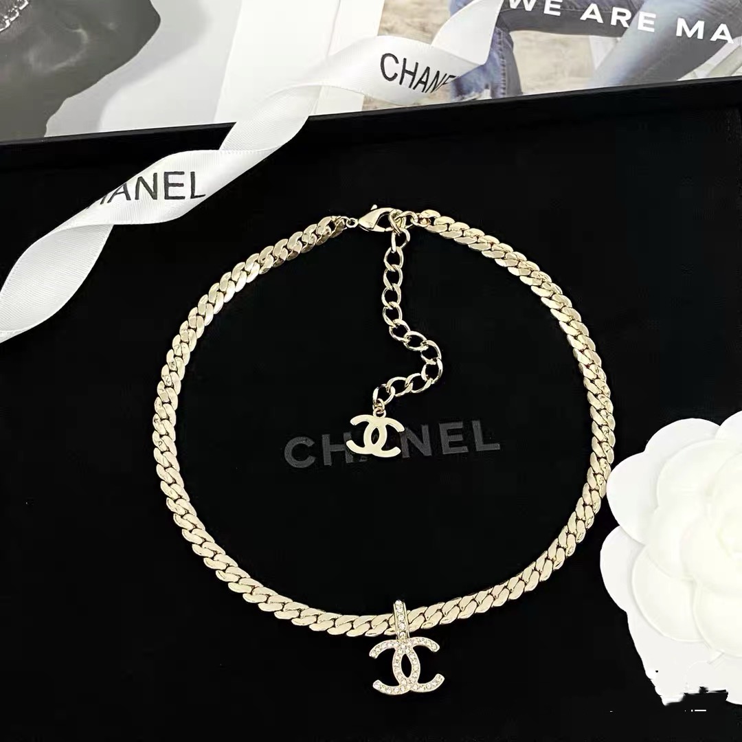Chanel CC Logo Curb Chain Choker necklace light gold tone metal with clear crystal pave on CC pendant 40cm with 5cm extender