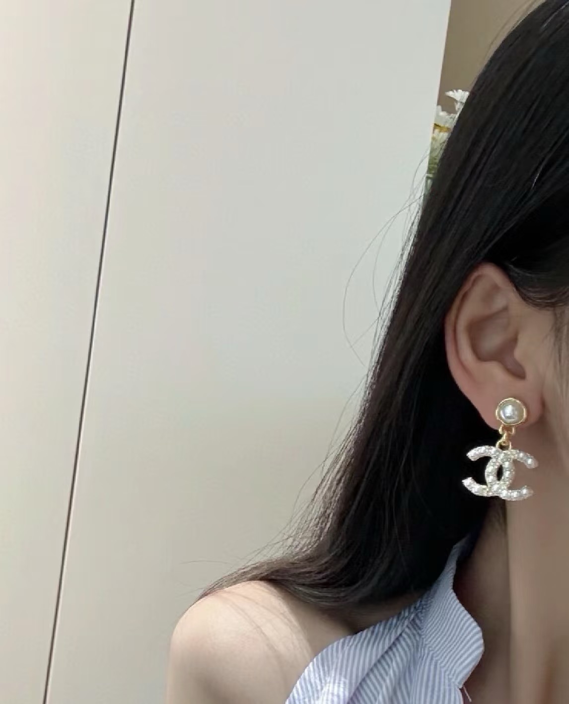 Chanel CC Pearl Crystal Drop Earrings earrings gold-tone metal cream faux pearl clear crystal 3cm drop length