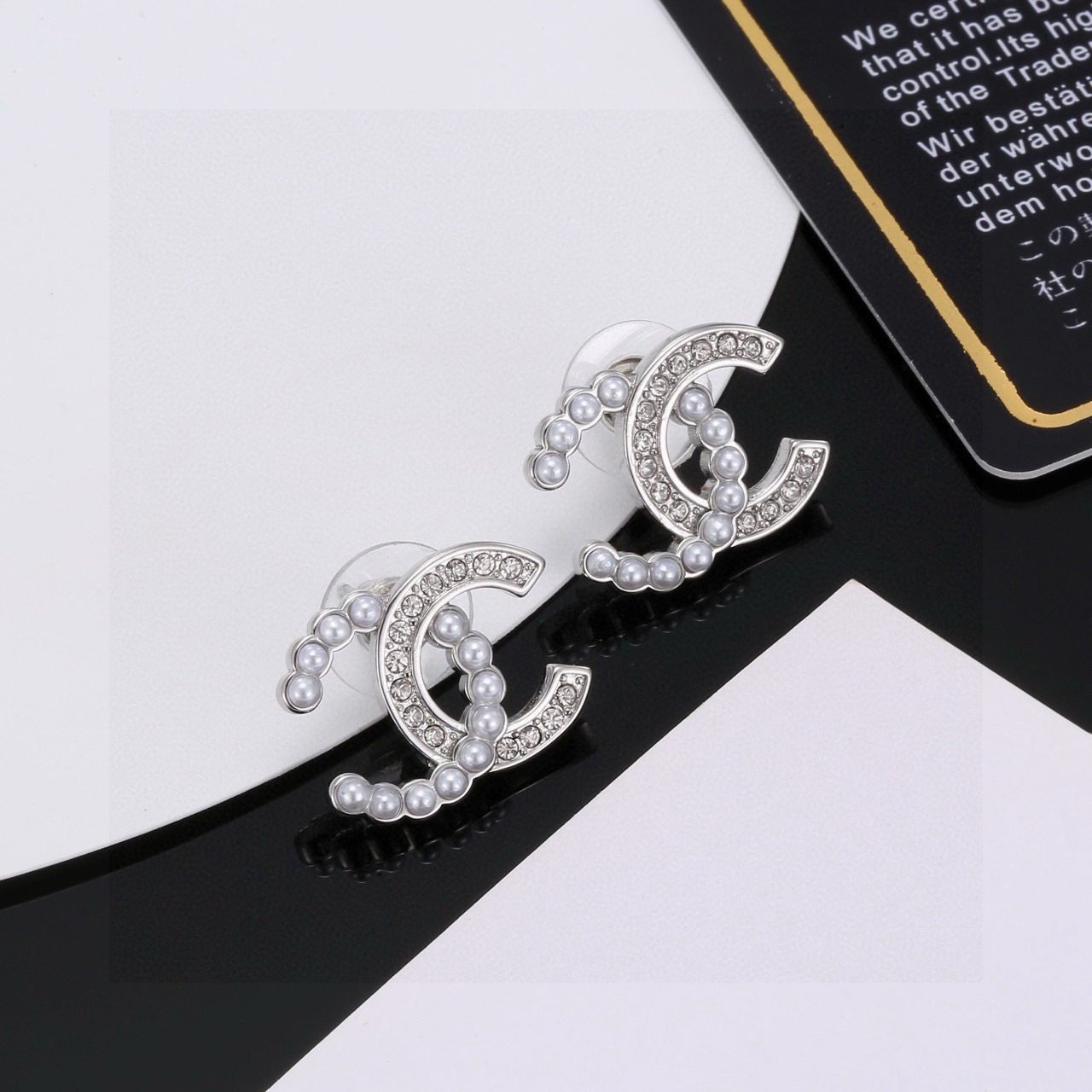 Chanel CC Logo Pearl Crystal Stud Earrings earrings silver-toned metal white faux pearl clear crystal 1 5cm stud diameter