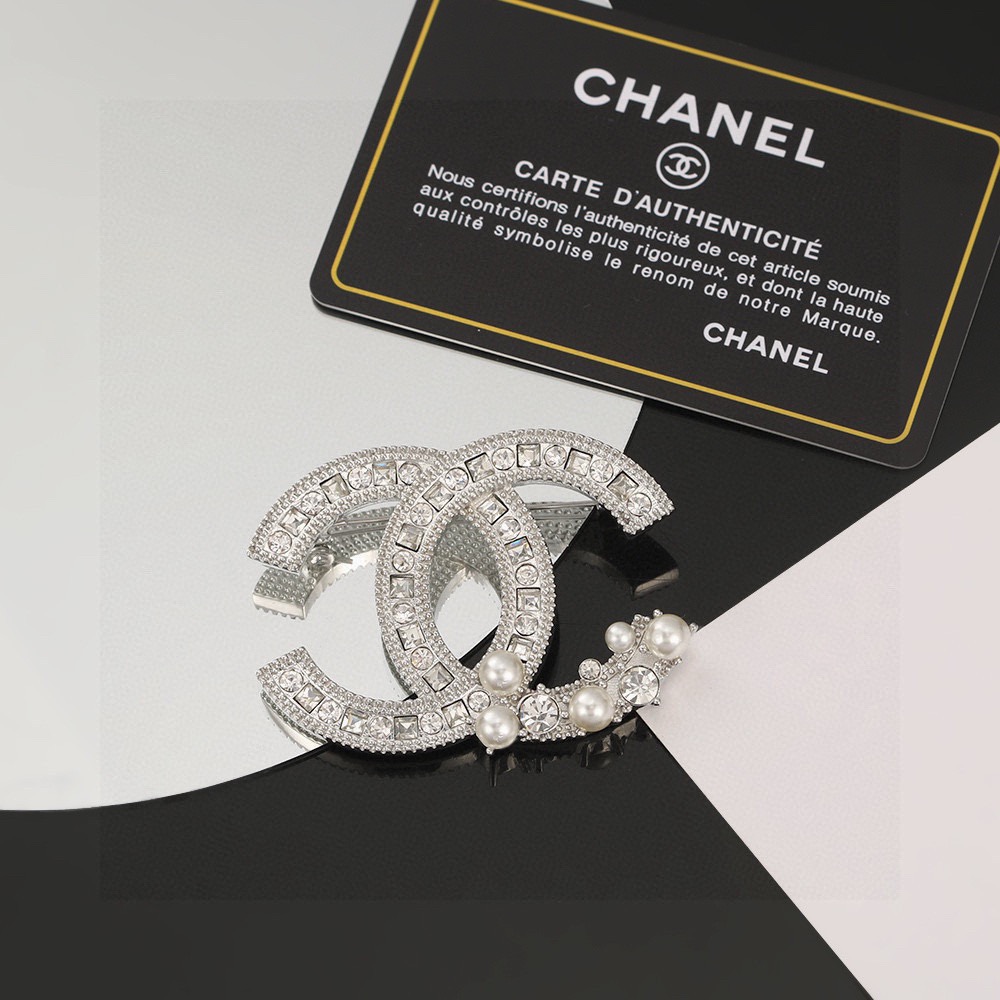 Chanel CC Logo Pearl Crystal Brooch brooch silver tone metal clear crystal white pearl 4 5cm width