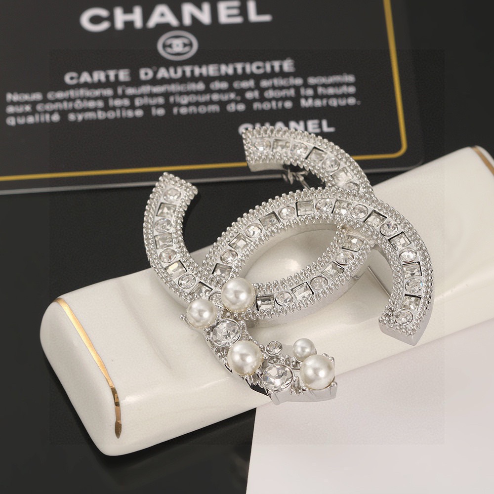 Chanel CC Logo Pearl Crystal Brooch brooch silver tone metal clear crystal white pearl 4 5cm width