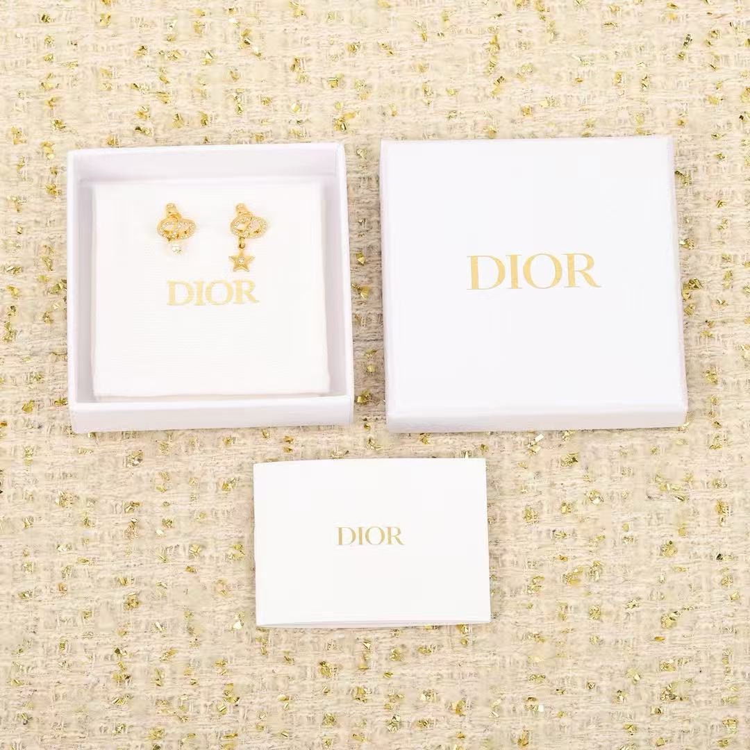 Dior Petit CD Star Pearl Drop Earrings earrings Gold-tone metal with clear crystals and white faux pearl One size stud length approx 1 5cm
