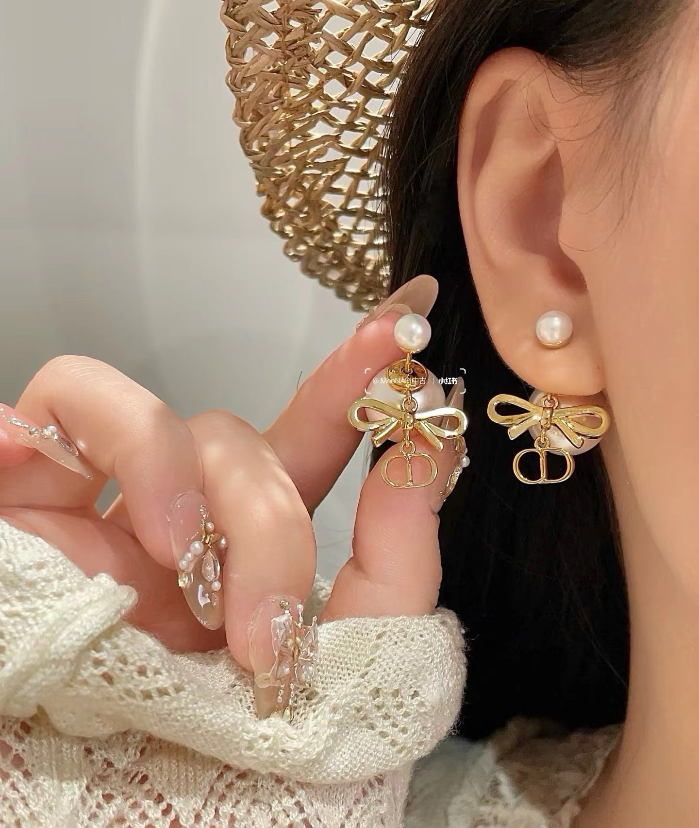 Dior Tribales earrings Gold-tone metal with white pearls One Size