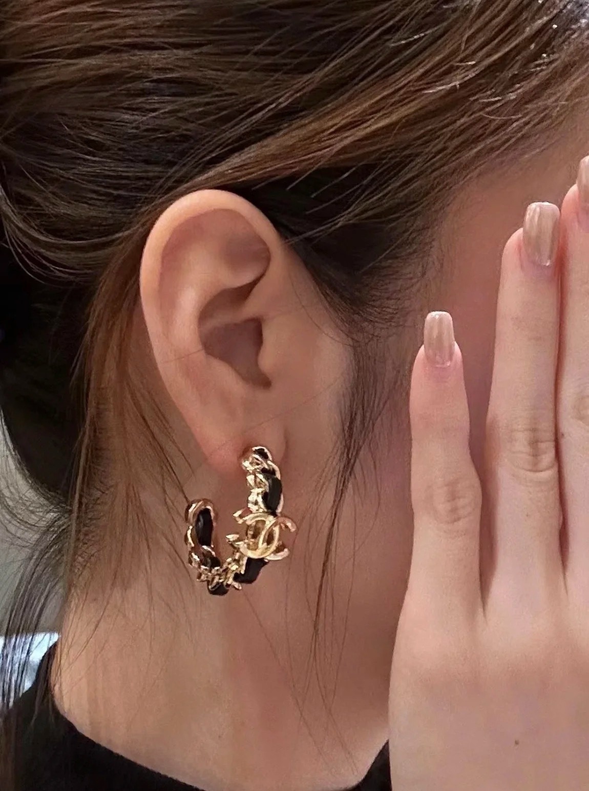 Chanel CC Interlocking Logo Leather Woven Chain Hoop Earrings earrings gold-tone metal with black leather inlay 2 5cm hoop diameter