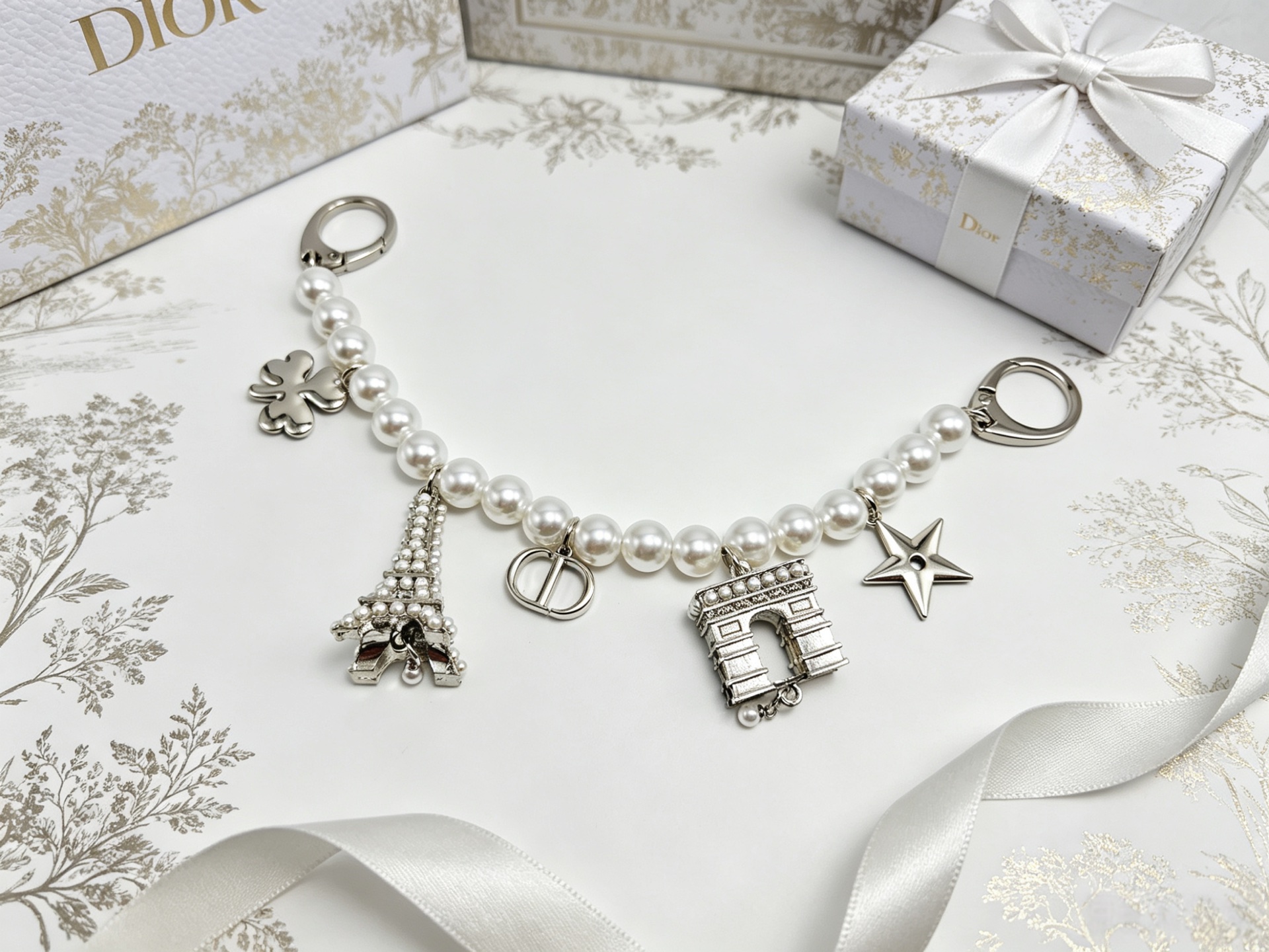 Dior Paris Landmark Charms Pearl Bag Charm Bracelet bracelet Silver-toned metal with white faux pearls 18cm