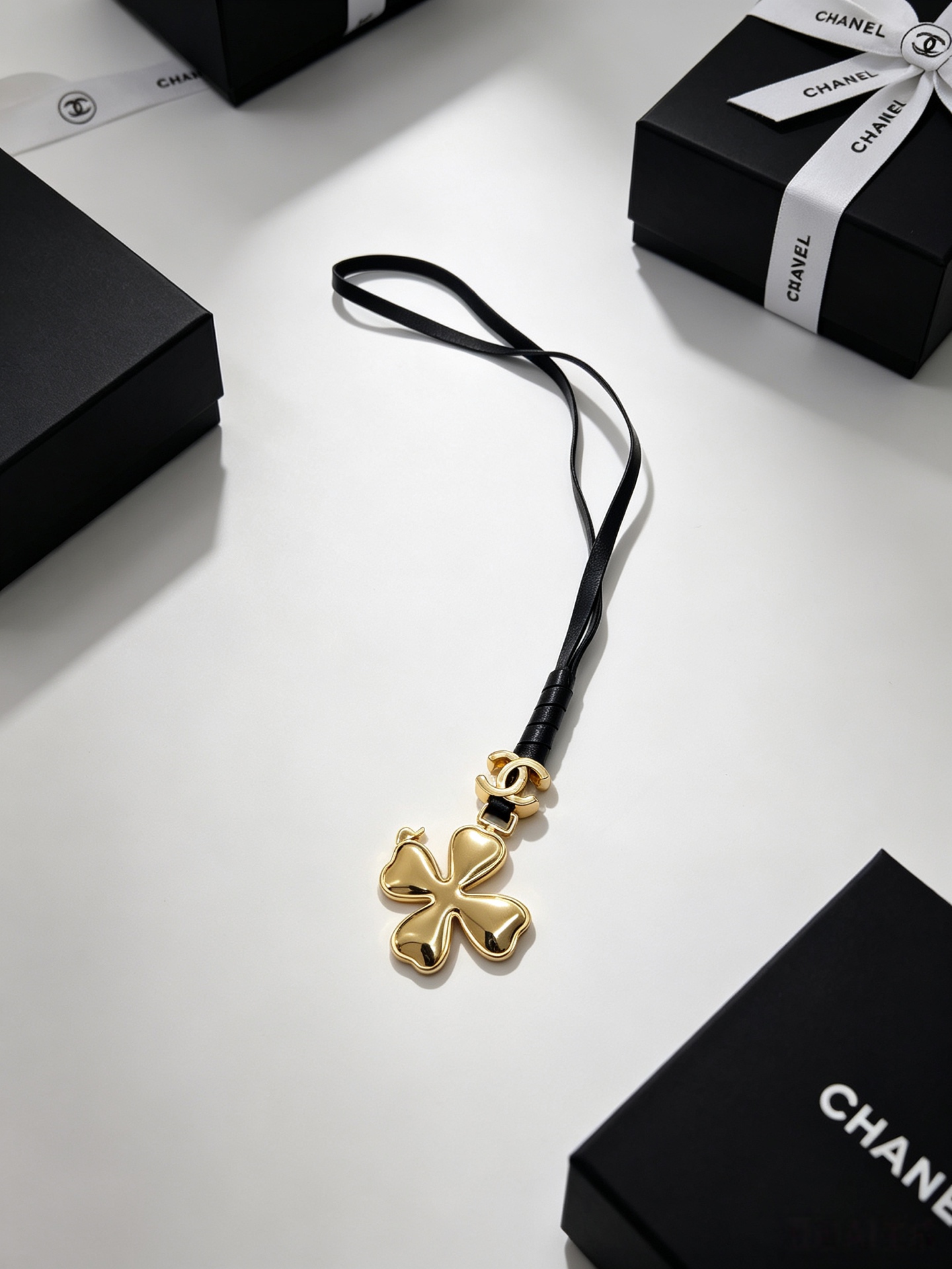 Chanel CC Clover Leather Cord Pendant Necklace necklace Gold-tone metal black leather cord 40cm