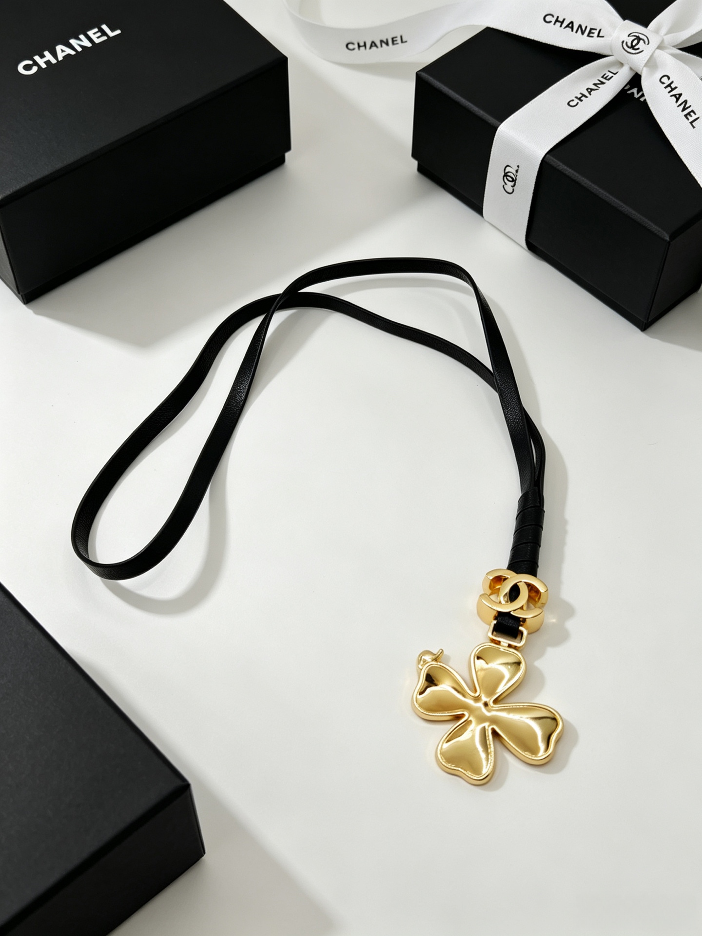 Chanel CC Clover Leather Cord Pendant Necklace necklace Gold-tone metal black leather cord 40cm