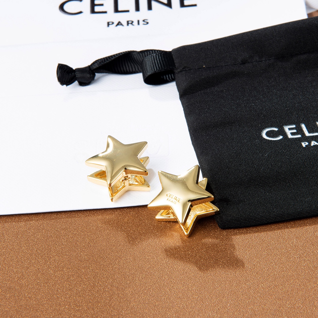 Celine PRECLOUS Star earrings gold tone metal 2cm diameter