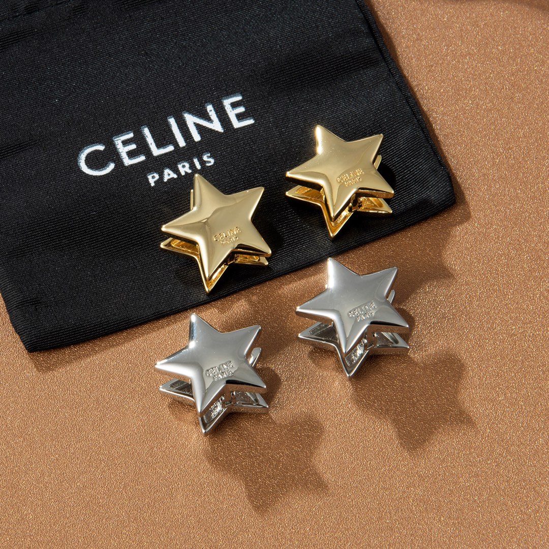 Celine PRECLOUS Star earrings gold tone metal 2cm diameter
