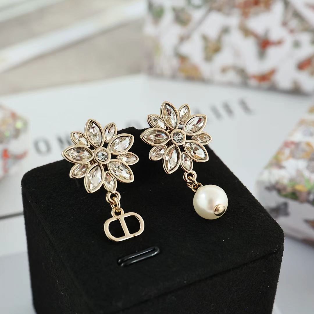 Dior CD Logo Flower Pearl Mismatched Drop Earrings earrings Gold-tone metal with clear faceted crystals and white pearl 2 5cm drop length