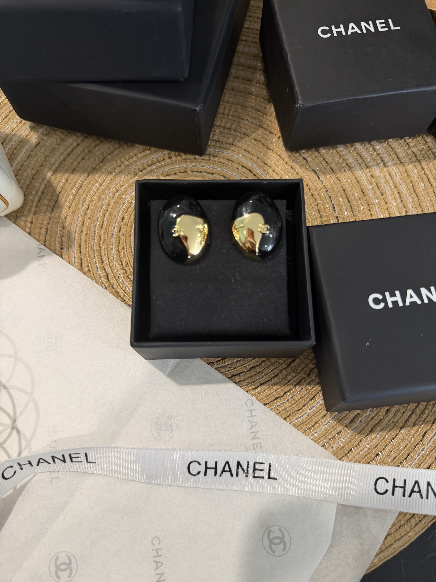 Chanel CC Logo Oval Resin Stud Earrings earrings Gold-tone metal with black resin 2 5cm length per earring