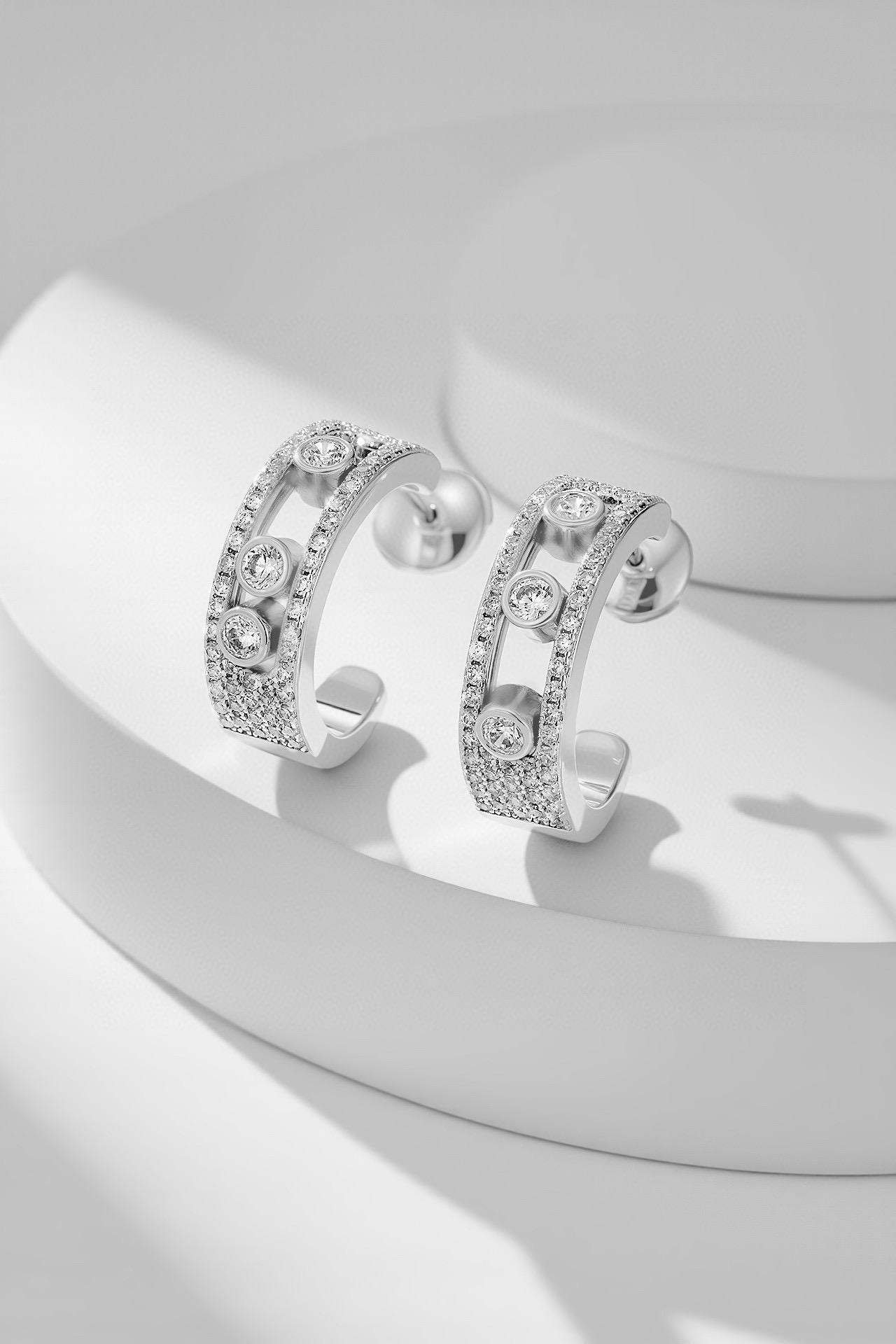 Messika Move Uno earrings 18k yellow gold with clear diamonds 15mm hoop diameter