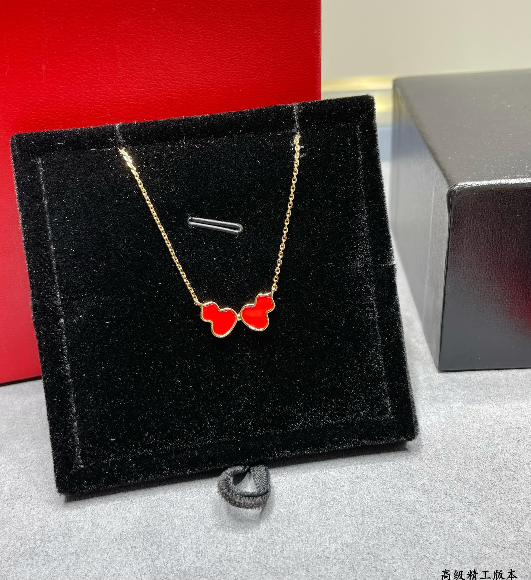 Qeelin Wulu necklace 18K rose gold with red enamel 40cm
