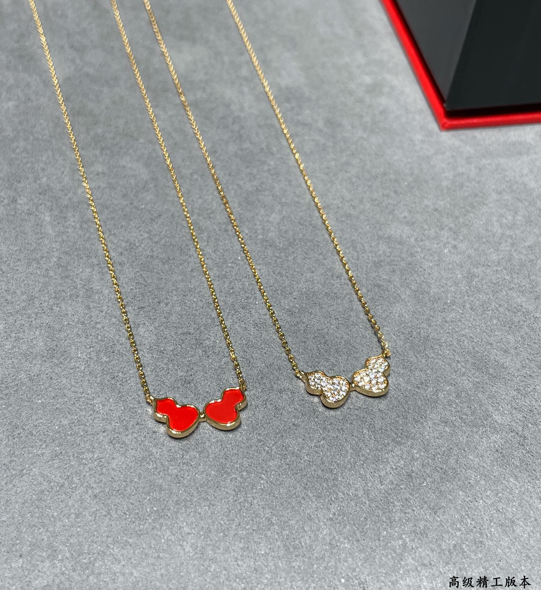 Qeelin Wulu necklace 18K rose gold with red enamel 40cm