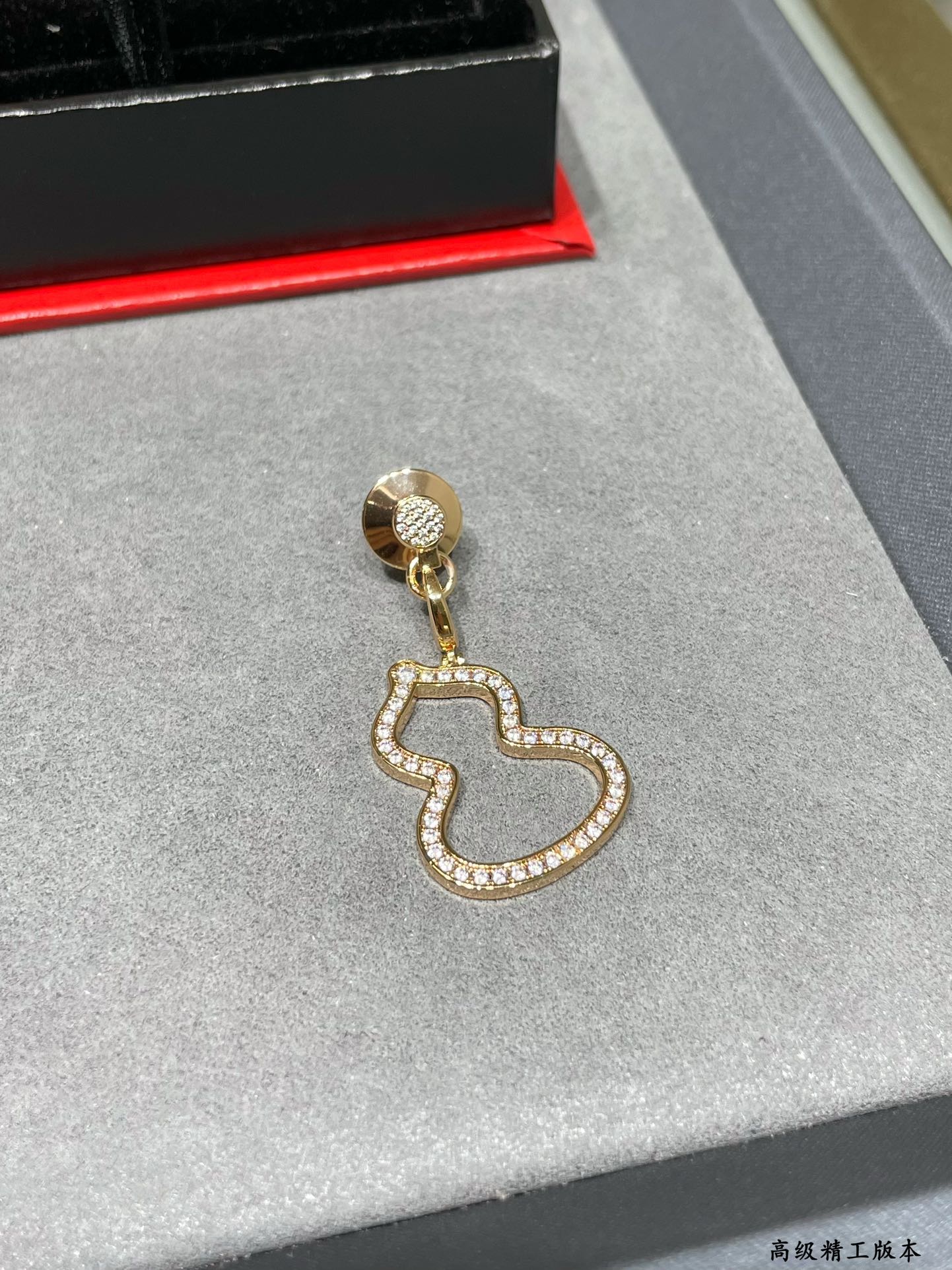 Qeelin Skeleton Wulu earrings silver-toned metal with clear pave diamonds gold-toned metal with clear pave diamonds 2 5cm drop length