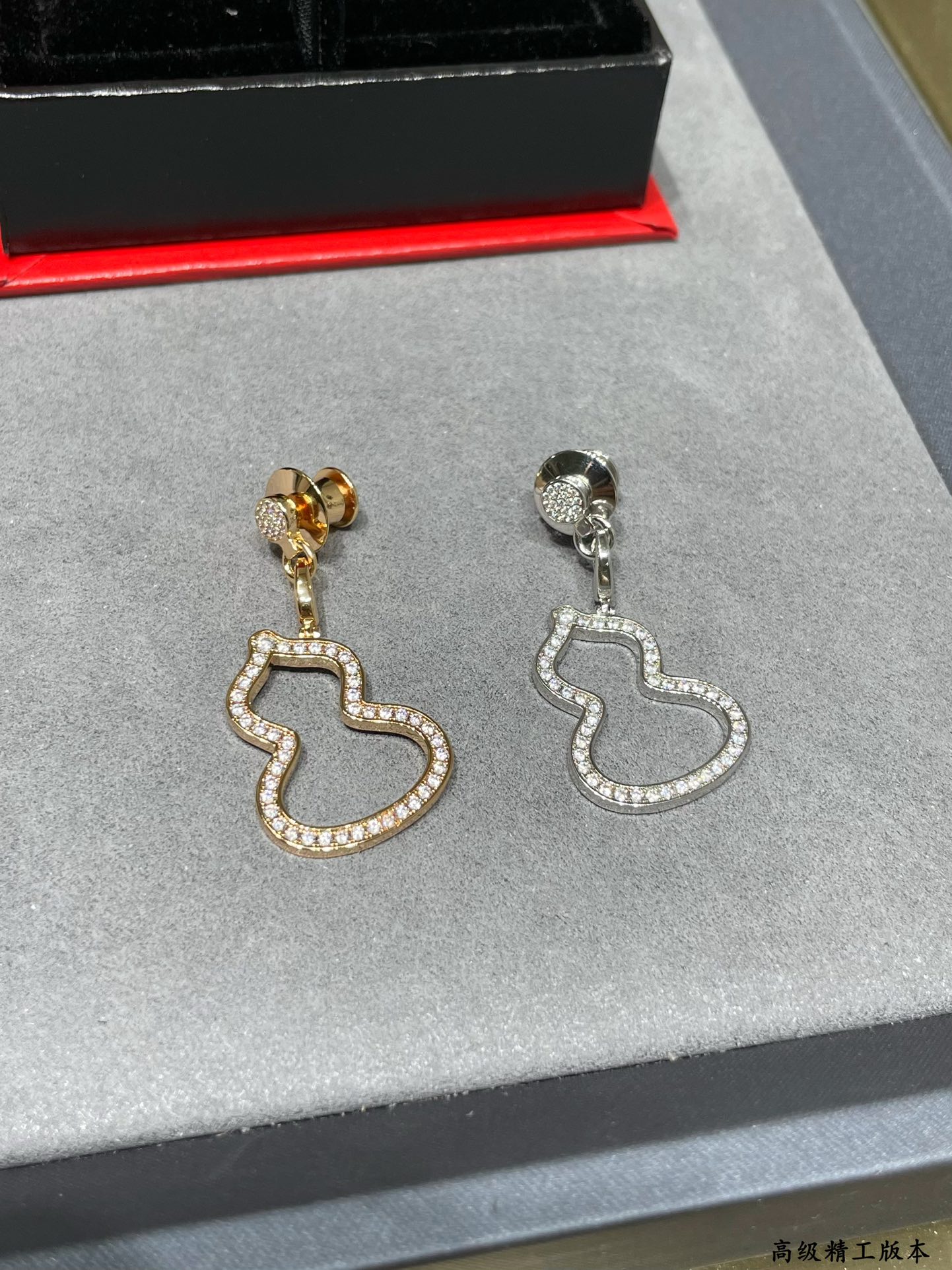 Qeelin Skeleton Wulu earrings silver-toned metal with clear pave diamonds gold-toned metal with clear pave diamonds 2 5cm drop length