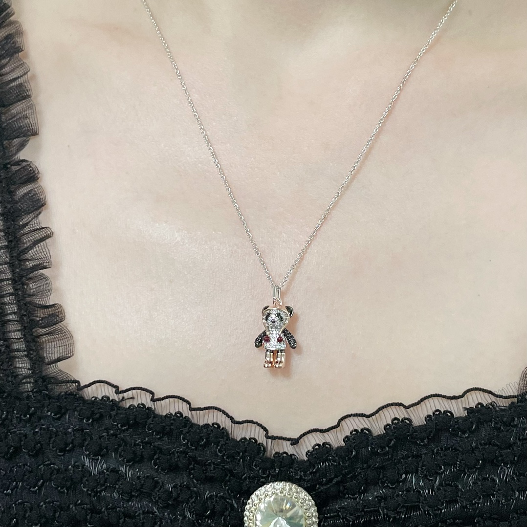 Qeelin V BoBo necklace Silver-toned chain rose gold plated limbs pave set clear diamonds black gemstone panda details red gemstone accents 42cm with 5cm extender