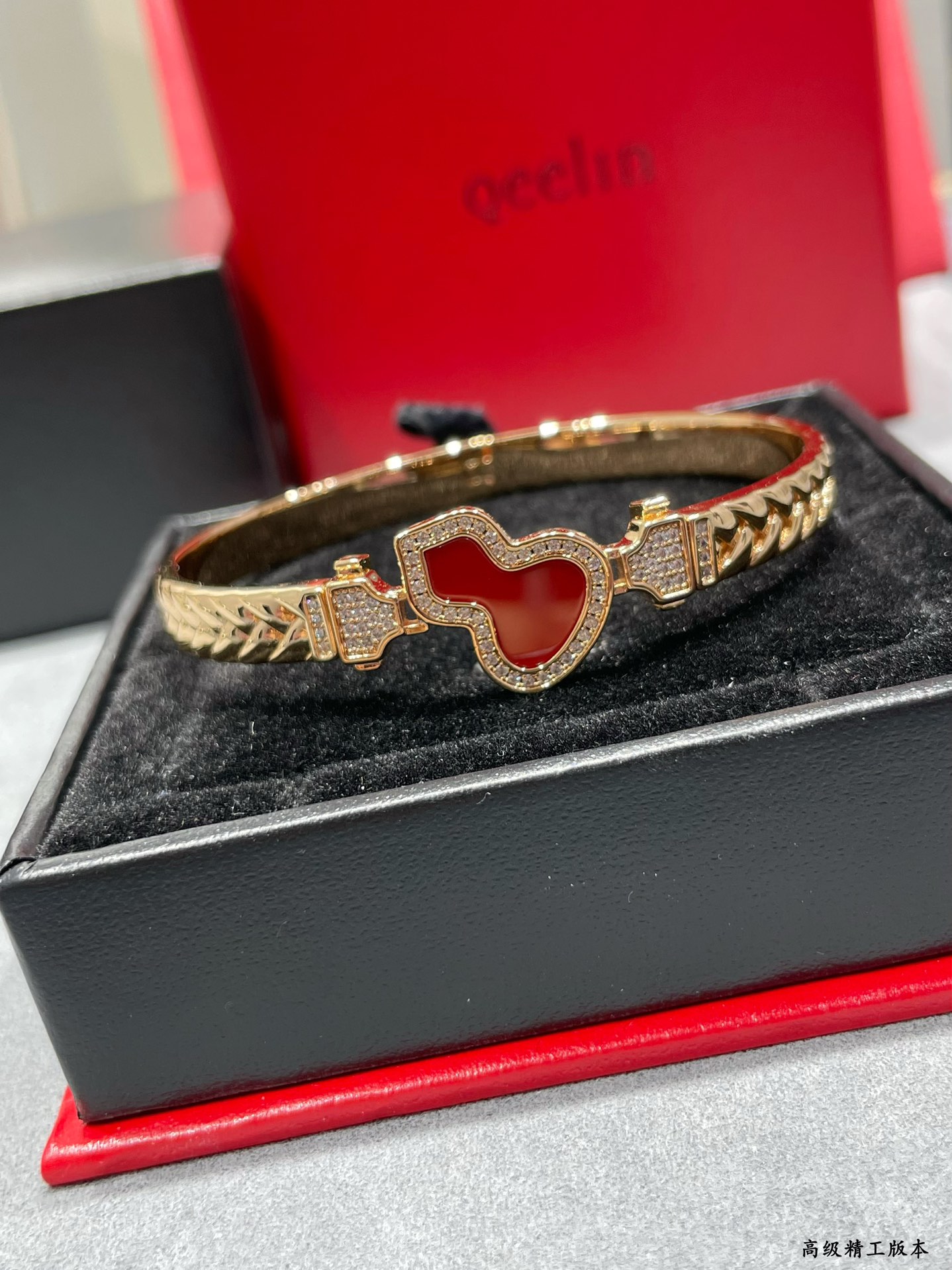 Qeelin Wulu bracelet 18K rose gold red carnelian white diamond 17cm