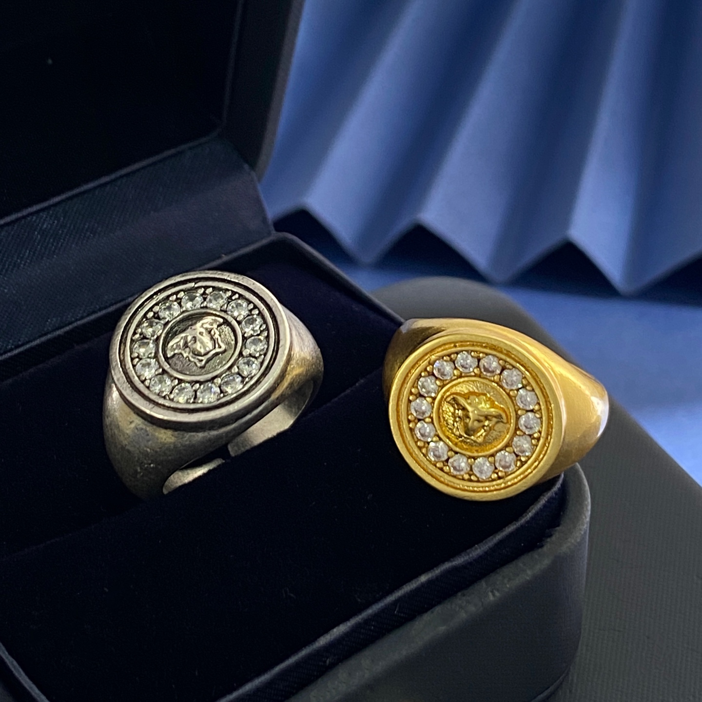 Luxury ring