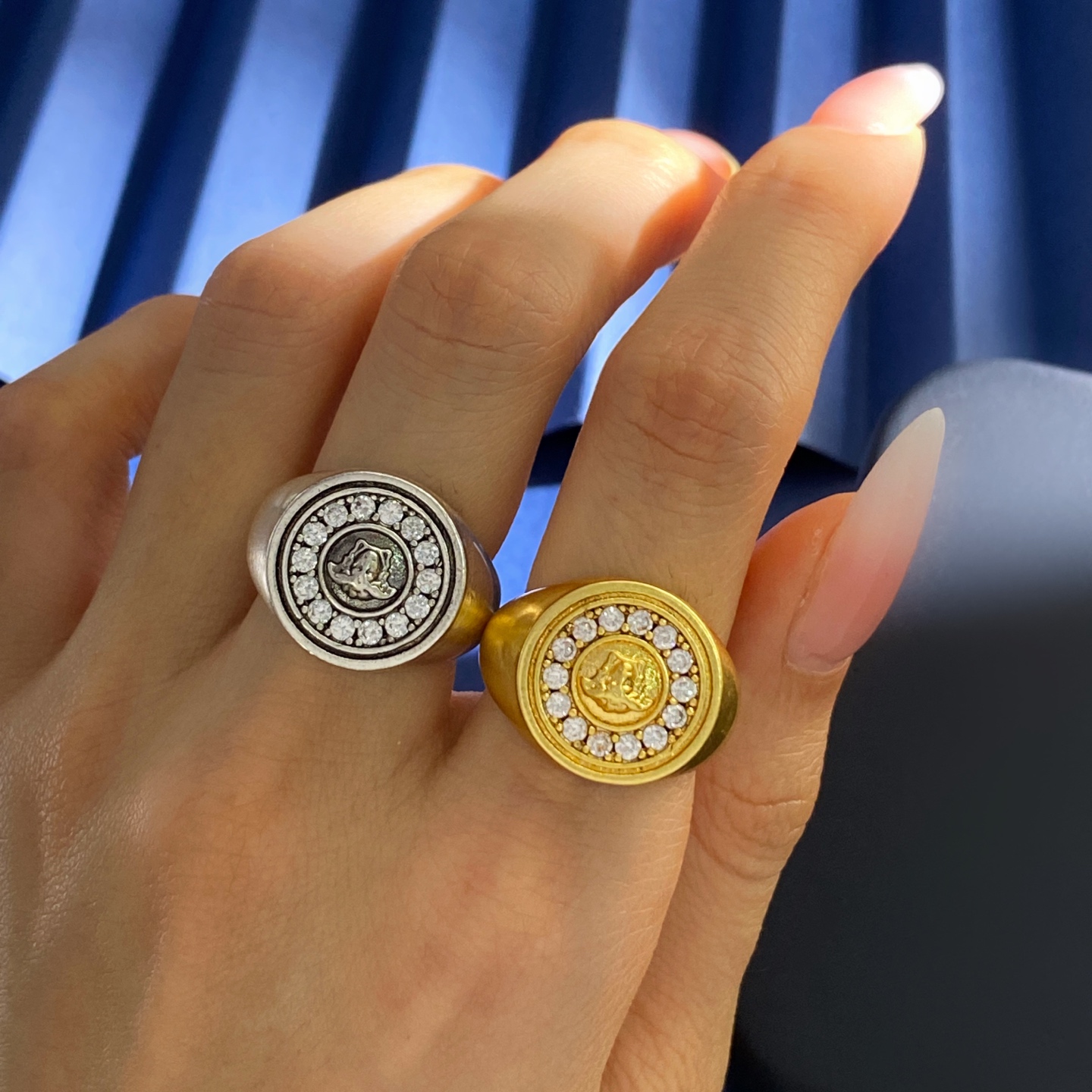 Luxury ring