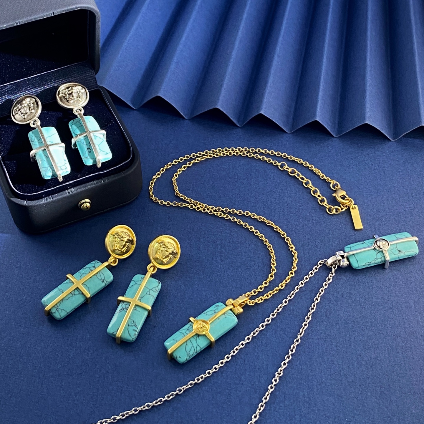 Luxury necklace