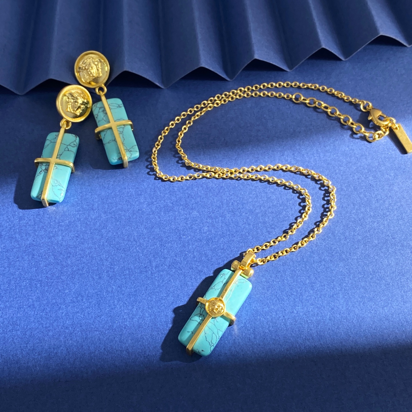 Luxury necklace