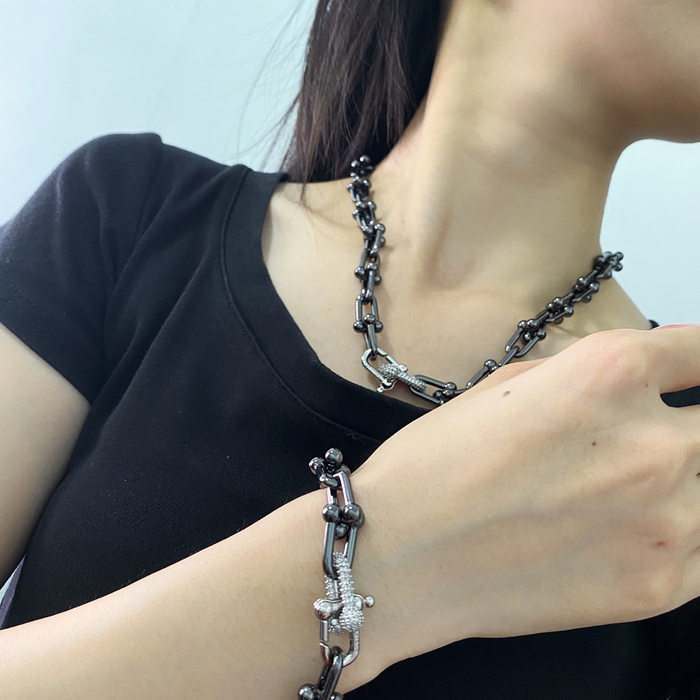 Tiffany Co HardWear bracelet black ruthenium metal silver-toned metal clear pave diamonds 7 5 inches